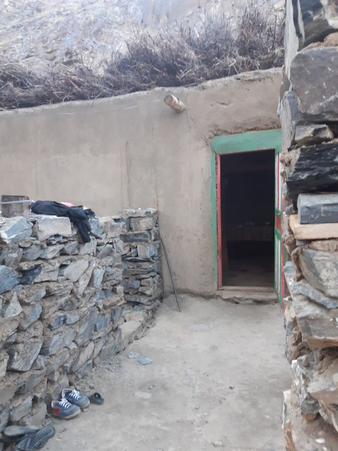 Maison traditionnelle dans les montagnes tadjikes.
